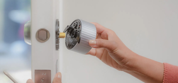 Smart lock replacement Avenal
